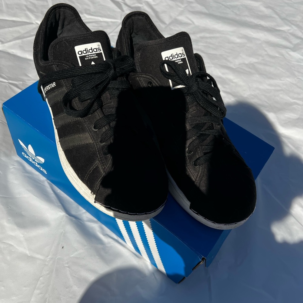 Adidas Men's Black Superstar Shoes